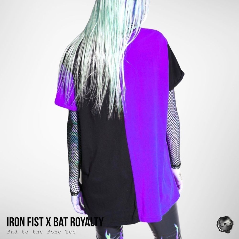 NEW DOLLS KILL IRON FIST X BAT ROYALTY BAD TO THE BONE TEE NWT - Picture 4 of 9